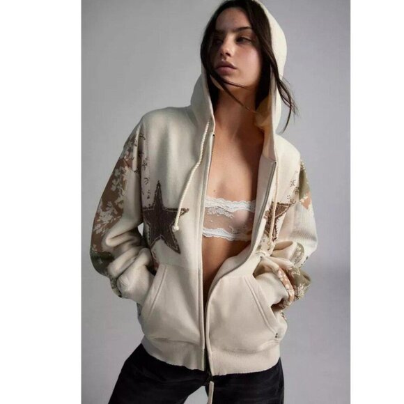 Kimchi Blue Urban Outfitters Camilla Star Applique Hoodie Sweatshirt L - Picture 1 of 15